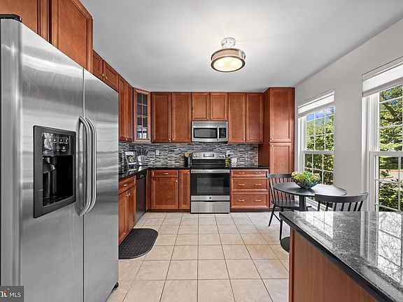 5th image of 4731 Leyden Way