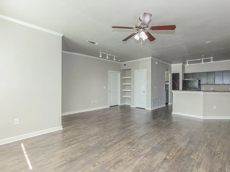 Lodge at Guadalupe Apartments LP — Photo 9