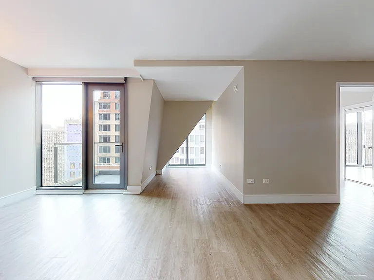 237 E 34th St #1802 — Photo 8