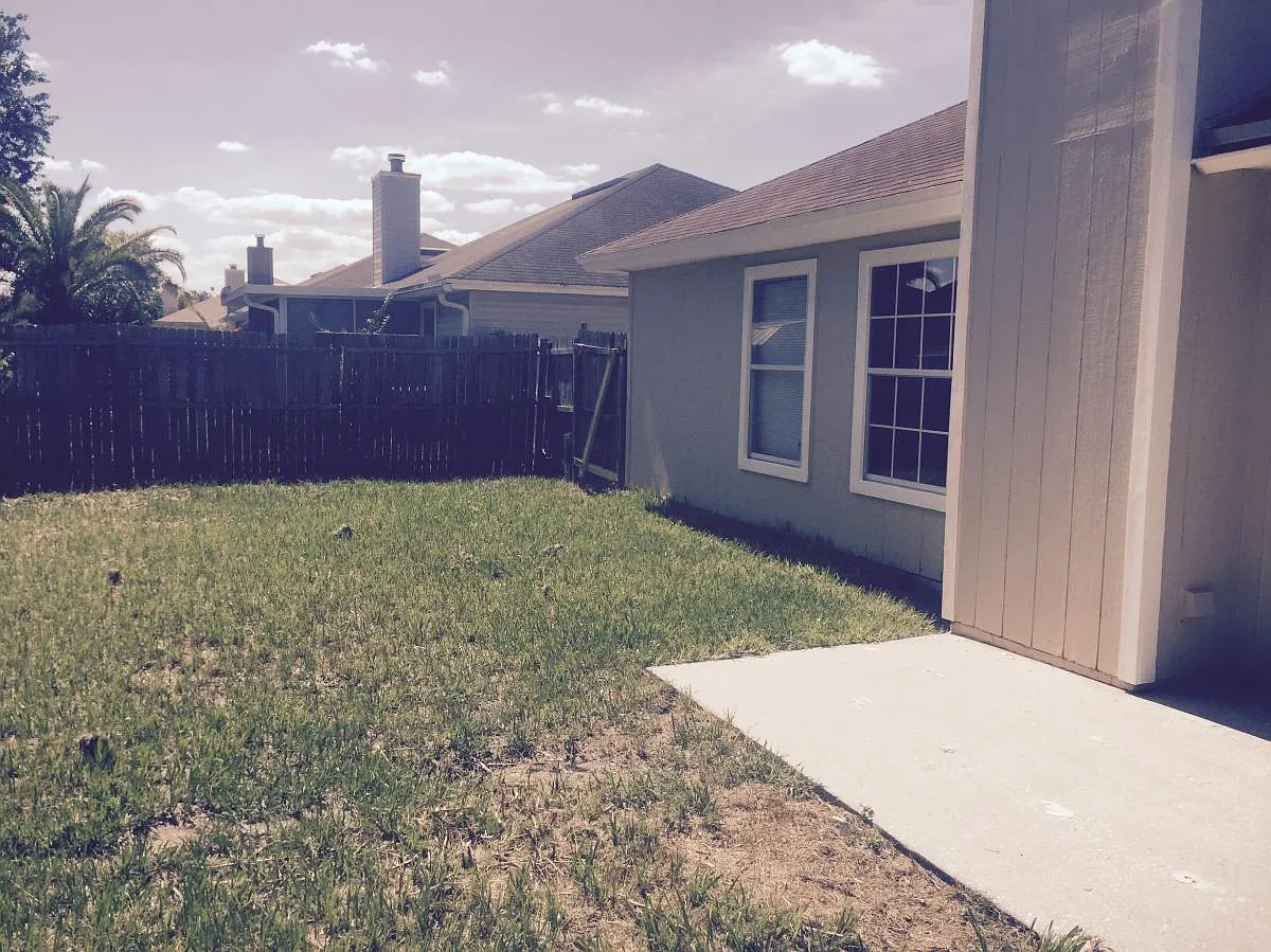 3733 Woodbriar Drive — Photo 3