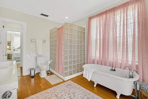 7706 Westmoreland Dr — Photo 42
