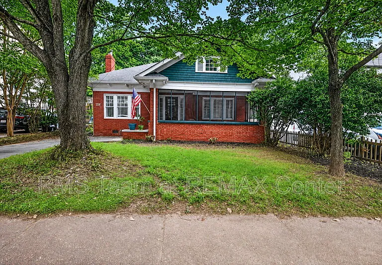 582 Clifton Rd NE — Photo 47