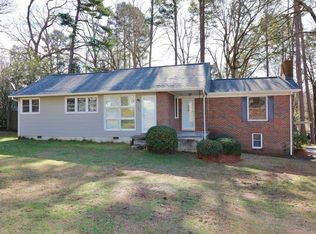 180 N Pine St, Robbins, NC 27325