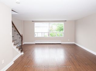 920 Pape Ave #B, Toronto, ON M4K 3V2