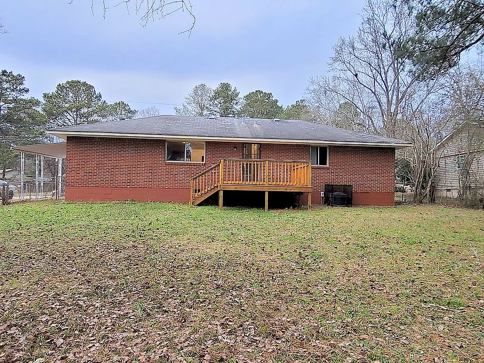 Before pictures of backyard 