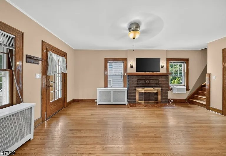 95 Park Ave — Photo 6