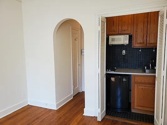 Rented by Corcoran | media 6