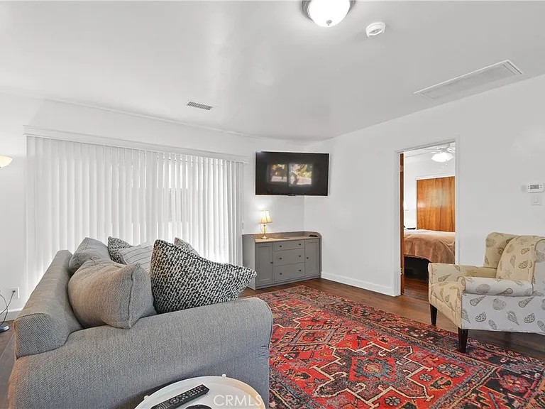 642 W Terrylynn Pl #A — Photo 2