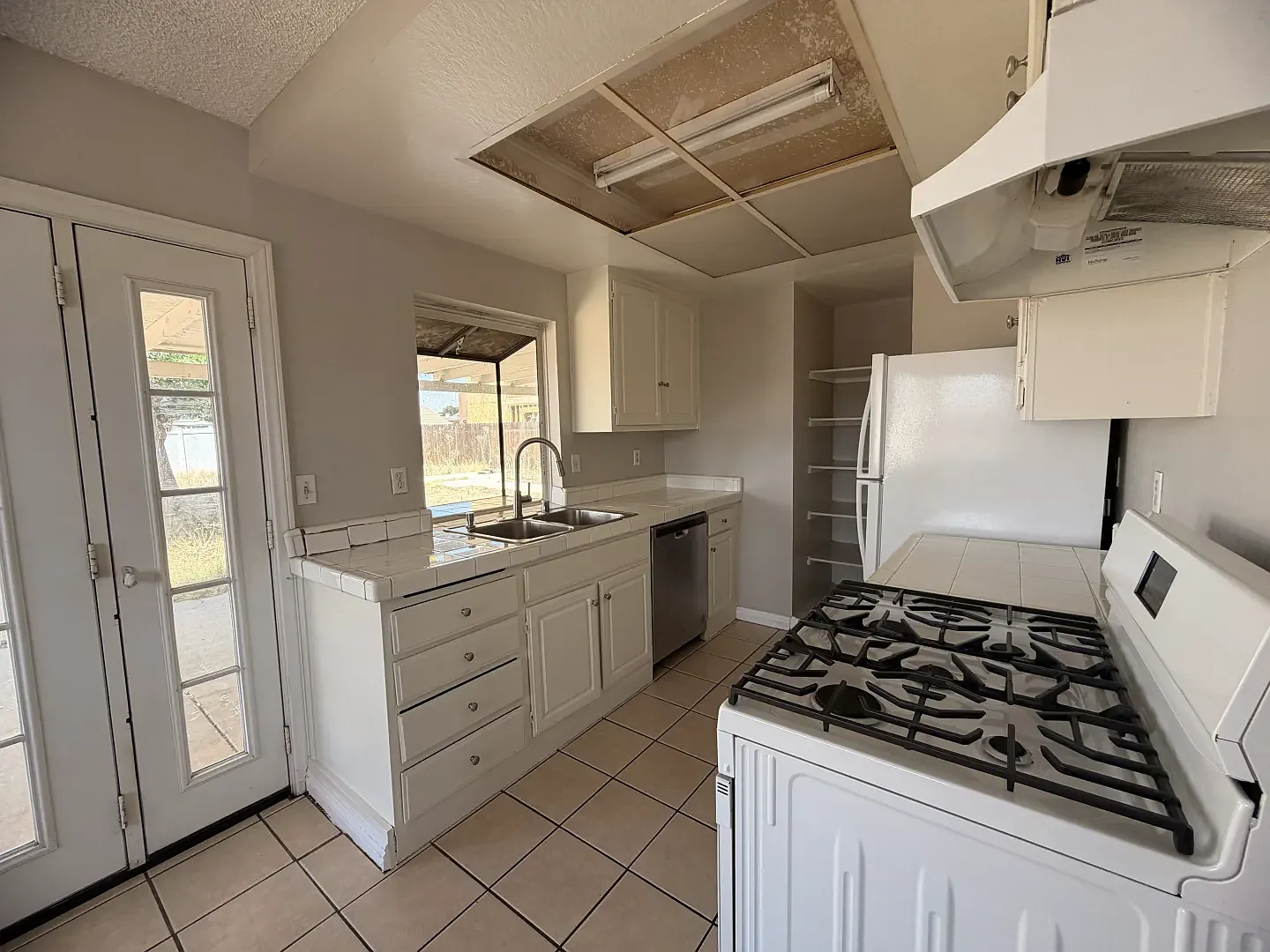 14243 Perham Ct, Moreno Valley, CA 92553 | Beautiful Moreno Valley Home Offering Comfort, Space &... — Photo 3