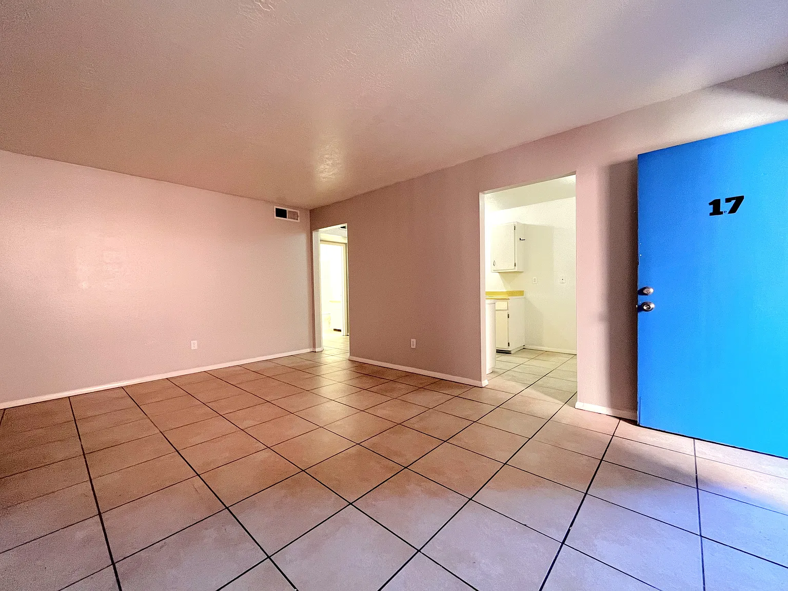 Casa Del Arroyo Apartments — Photo 3