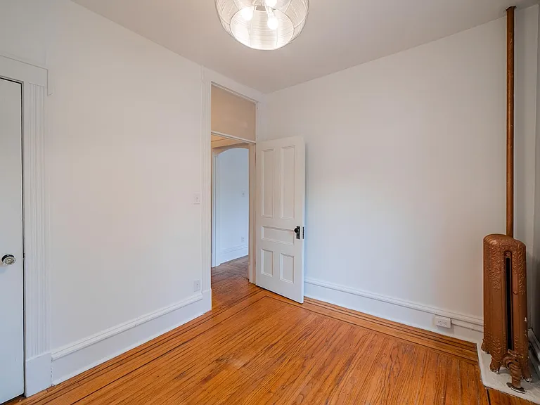 Dover Apartments — Photo 24
