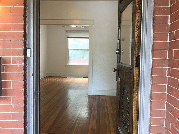 4th image of 716-720 E Virginia Ave #502