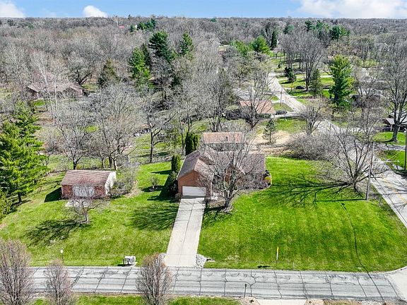 2nd image of 7510 Fairwayglen Dr