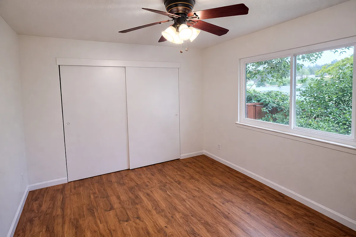 Building Photo - 11750 Jones St #11754