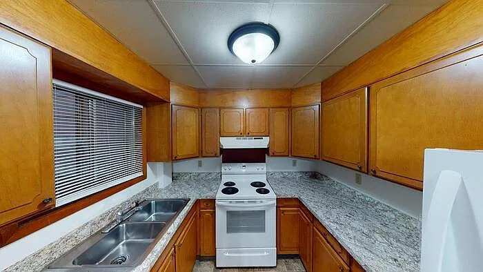 2 bed, 1.0 bath, $899 — Photo 1