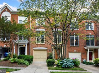 1305 Sundial Dr, Reston, VA 20194