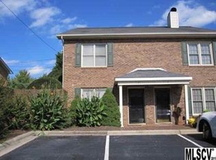 2433 1st St NW APT 7, Hickory, NC 28601