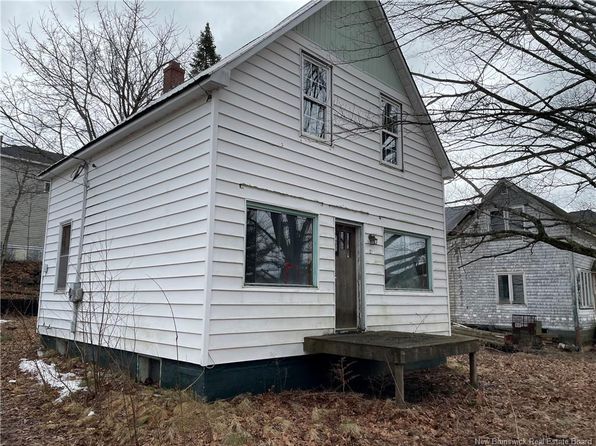 22 Beech St, McAdam, NB E6J 1V8