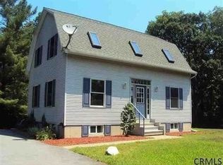 4 Easy St, Mechanicville, NY 12118