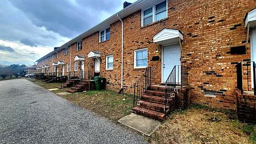 1516 W Clara Dr #9 Photo 1