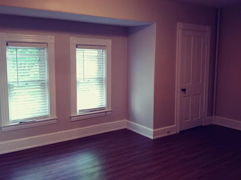 417 W Walnut St #3 — Photo 2