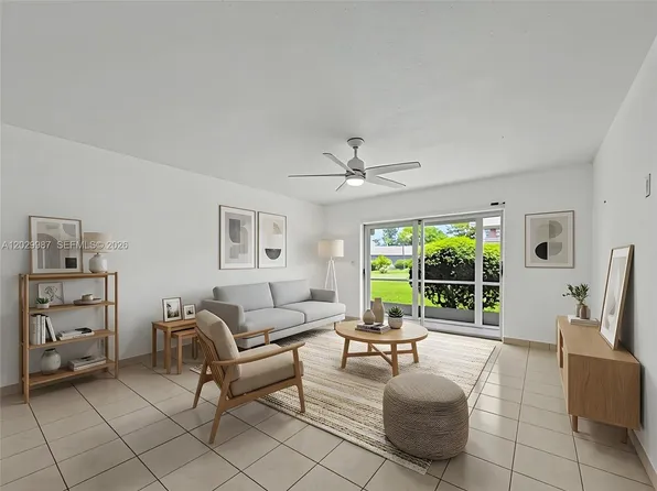 700 Layne Blvd APT 104, Hallandale Beach, FL 33009