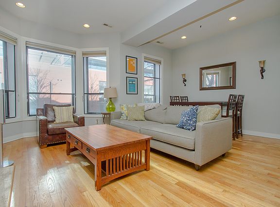 3rd image of 811 W Bradley Pl APT 1