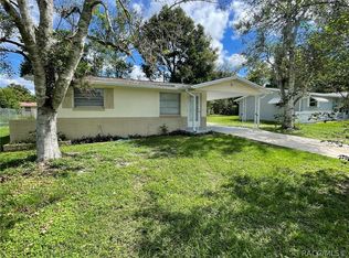 9 Hoover St, Beverly Hills, FL 34465