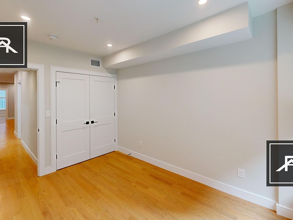 1st image of 232 Tremont St #2