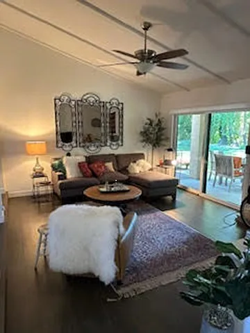104 La Mancha Dr #104 — Photo 2
