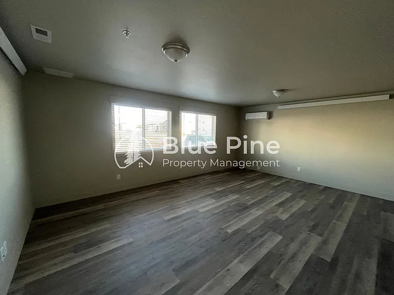 3565 E Gample Ave #4 — Photo 2