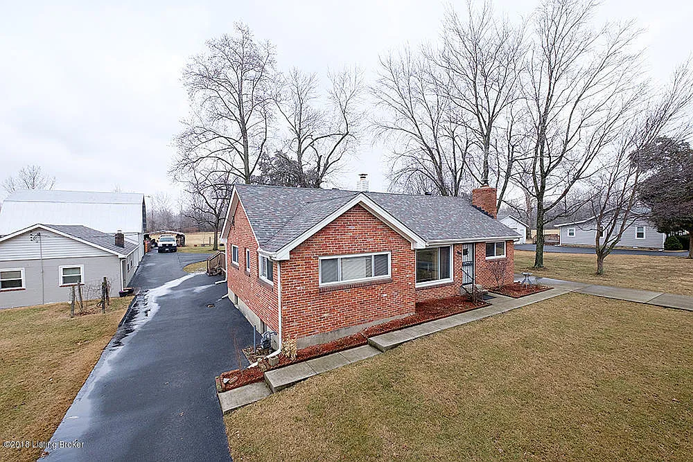1907 Herbert Ln photo 1