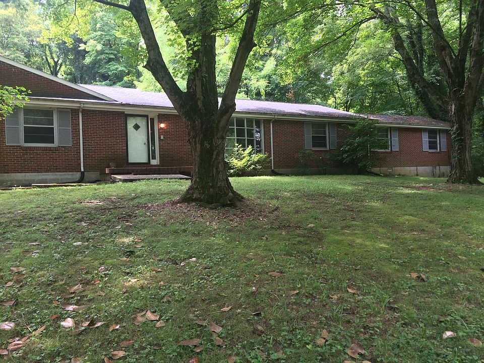 1st image of 903 Massman Dr