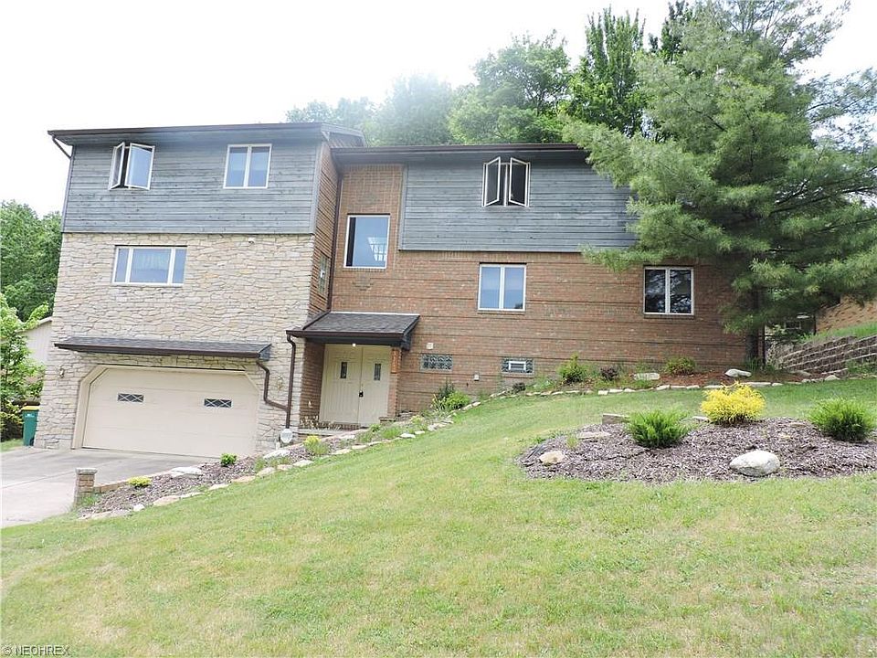 1st image of 3360 Pasadena Dr