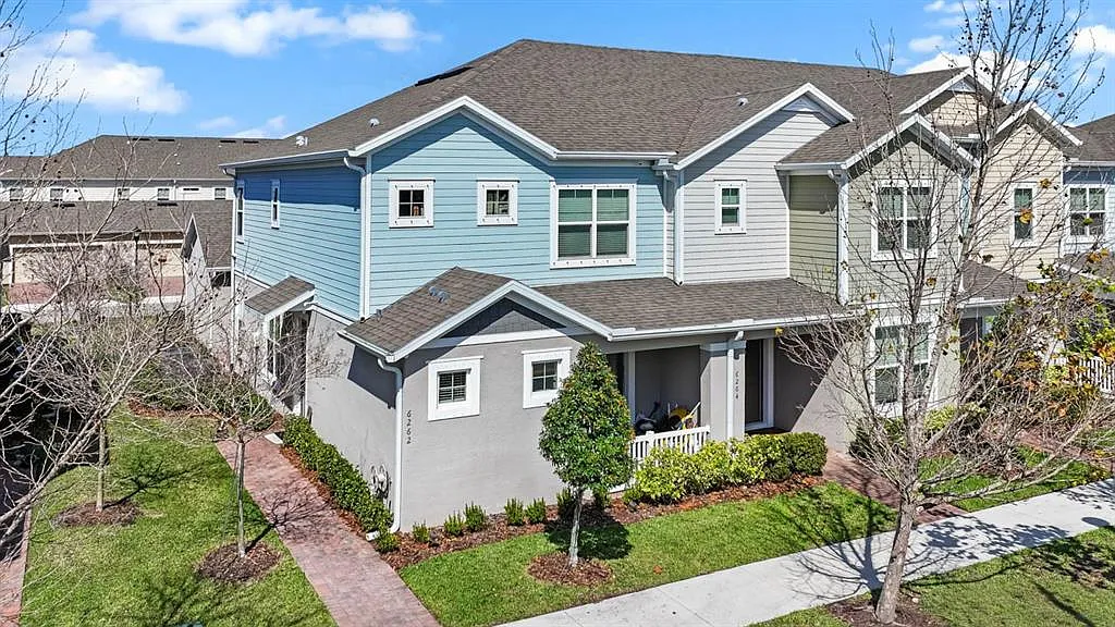 4 bed, 3.5 bath, 1976 sqft, $2,450 — Photo 1
