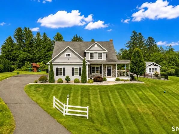 16 Bella Vista Dr, Watertown, CT 06795