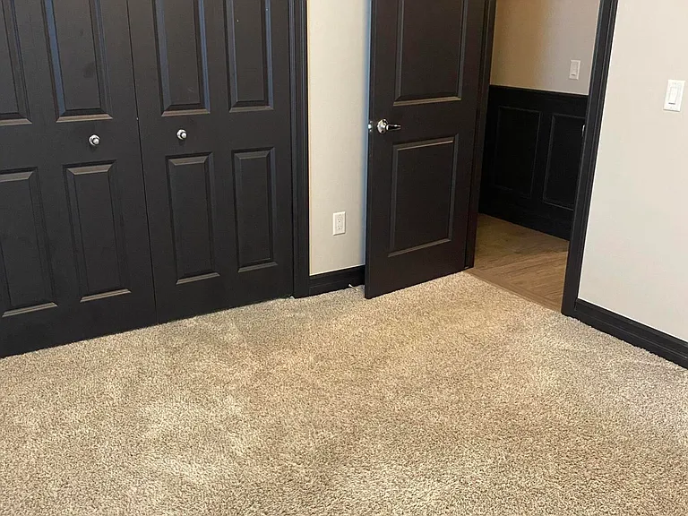 9915 Wayne Rd — Photo 18