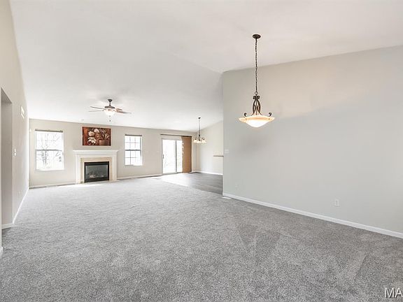5th image of 3245 Jared Dr