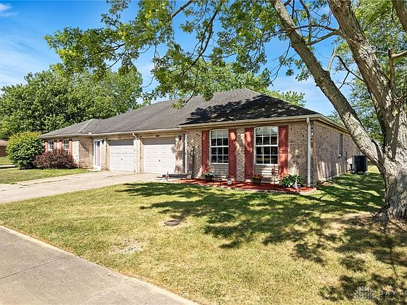 3rd image of 522-524 Holderman Pl