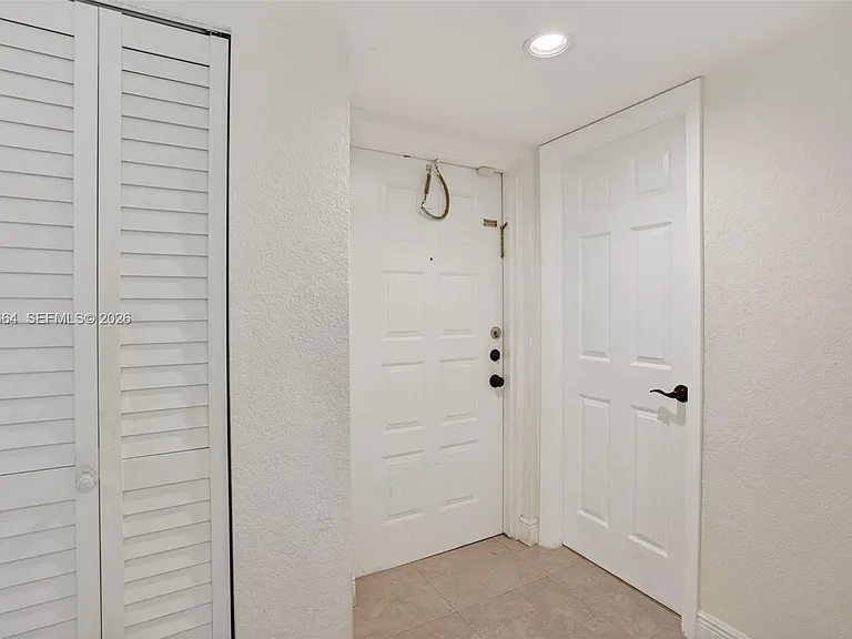 845 NW 91st Ter #845 — Photo 2