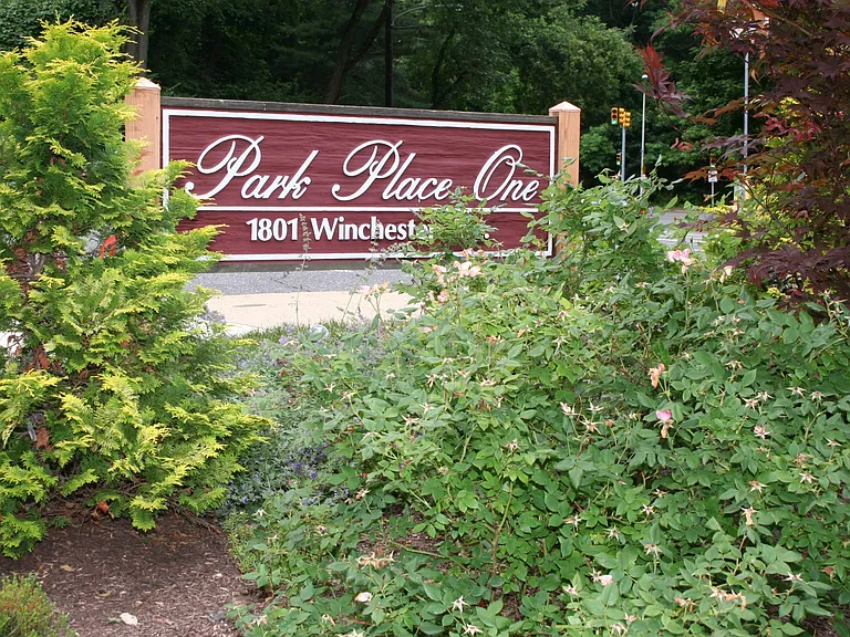 Park Place One Apartments — Photo 28