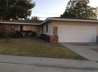 1911 N Hidden Ln, Long Beach, CA 90815