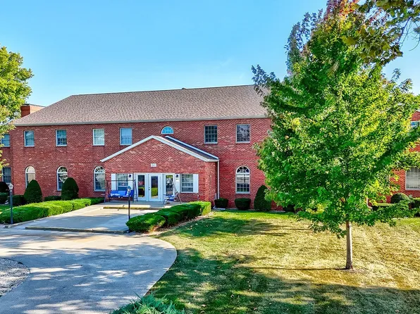 601 Boulder Dr APT A1, Morris, IL 60450