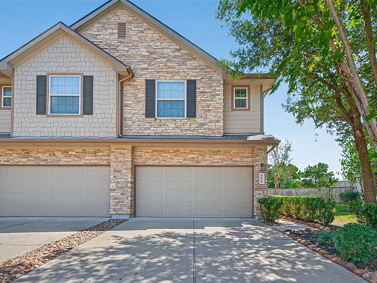 6438 Haywards Crossing South Cir — Photo 1