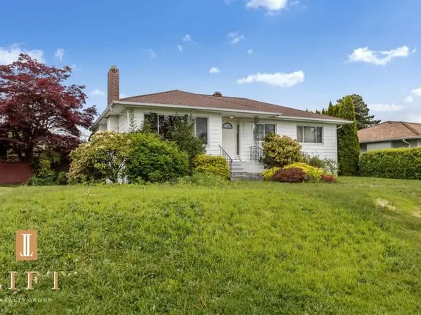 4861 Highlawn Dr #4861, Burnaby, BC V5C 3T2