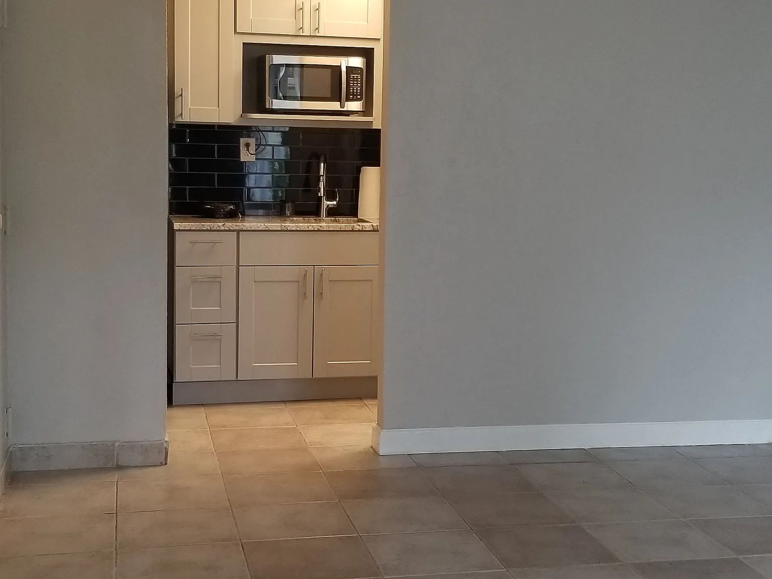 7900 S Orange Blossom Trl — Photo 3