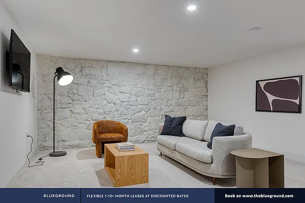 Rented by The Blueground | media 17