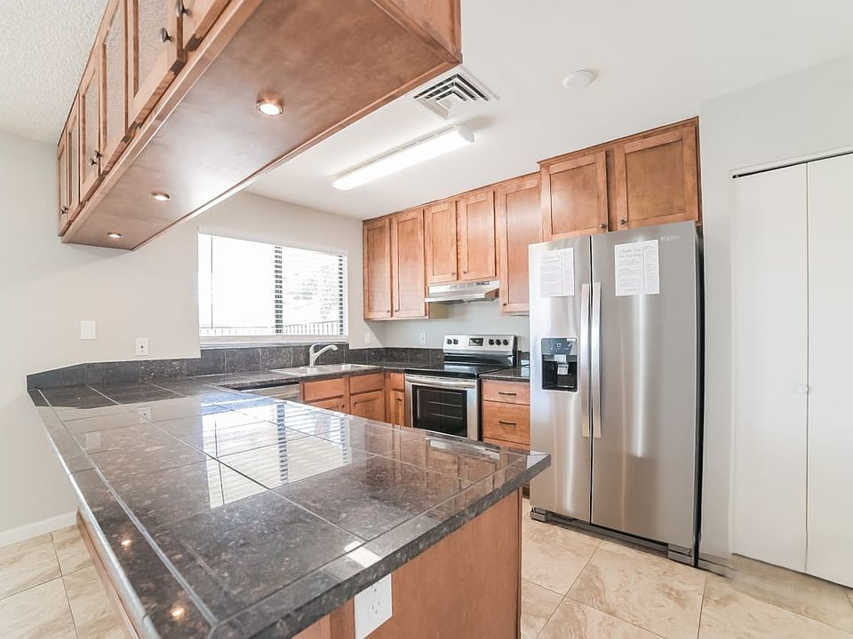 1st image of 11129 W Sunflower Pl