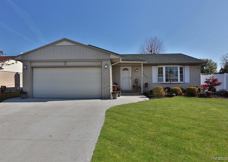 1st image of 24337 Heritage Dr