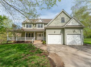 231 Paine Rd, Pomfret Center, CT 06259